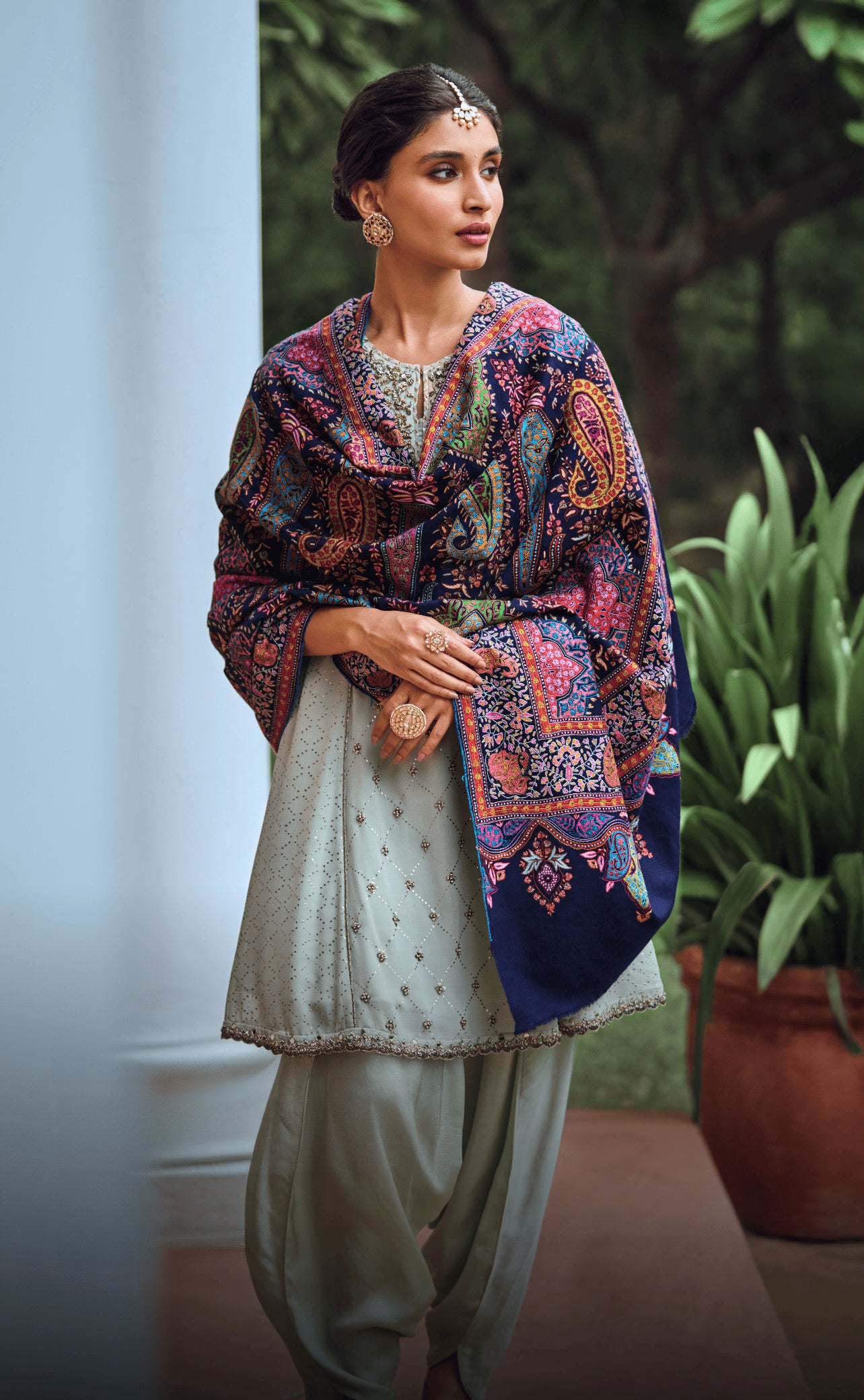 Woollen Shawls for Women